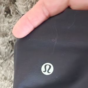 Lululemon size 2